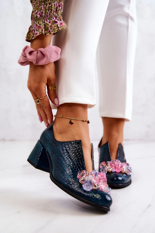 Skórzane Półbuty Wzór Krokodyl Z Ozdobą Zielone Delaver