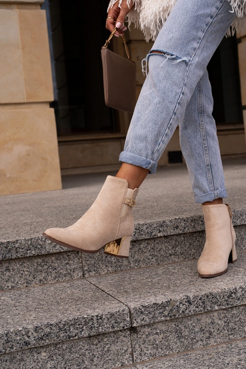 Botki Damskie Na Słupku Zapinane Na Zamek Eko Zamszowe Jasnobeżowe Bonucci