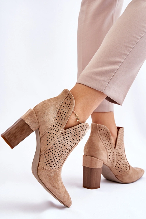 Modne Zamszowe Ażurowe Botki Na Obcasie Beżowe Genevi