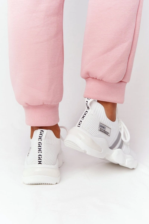 Damskie Sportowe Buty GOE HH2N4016 Białe