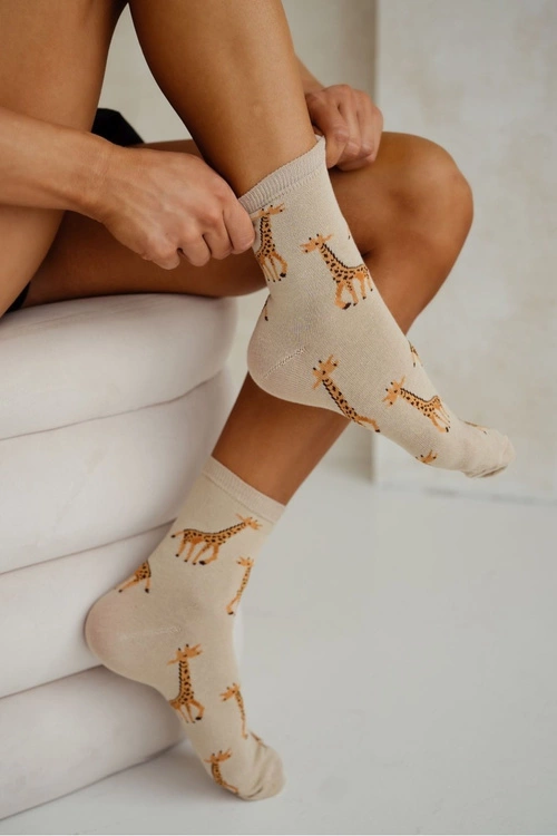 Skarpetki Damskie W Żyrafy Beżowe