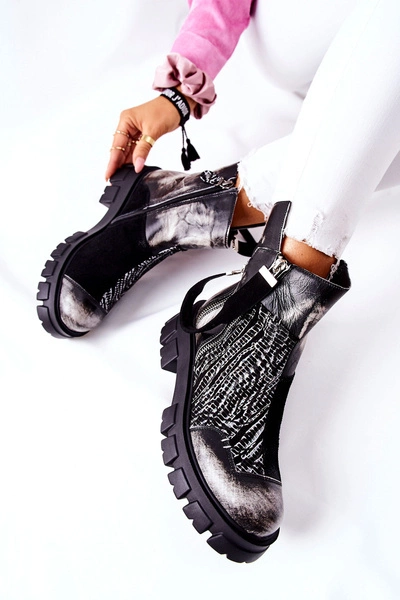 Skórzane Botki Sztyblety Maciejka Czarno-Białe 05137-21