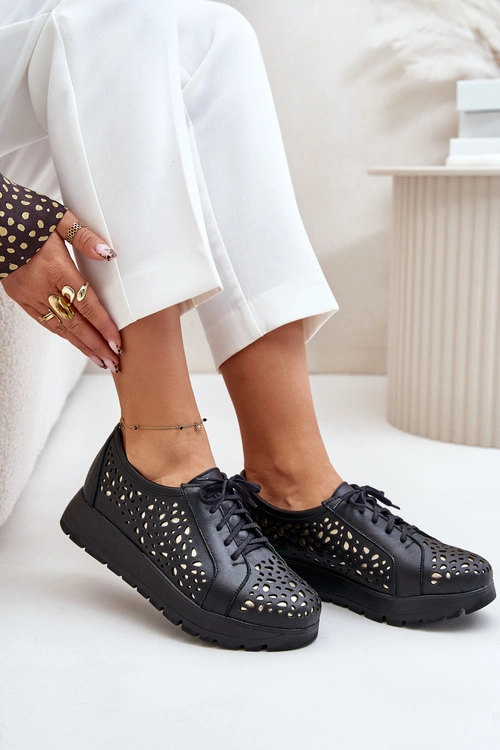 Zazoo 2973 Skórzane Półbuty Na Platformie Z Ażurowym Wzorem Czarne