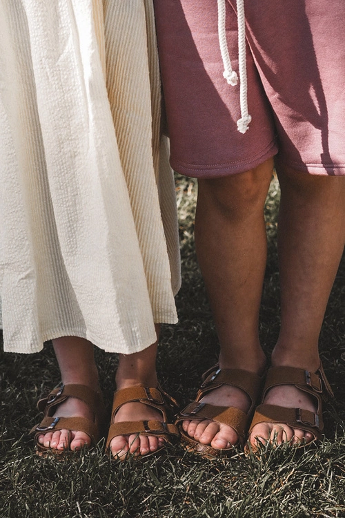 Sandałki Dziecięce Na Korkowej Platformie Zapinane Na Rzep Camel Rorria