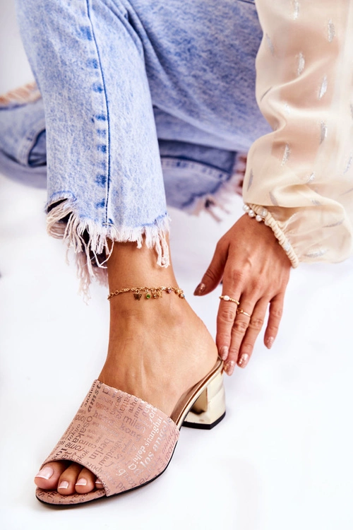 Zamszowe Klapki Damskie Na Obcasie Jasnoróżowe Perry