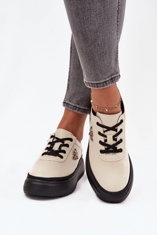 Skórzane Półbuty Damskie Na Platformie Z Przypinką Vinceza 41495 Beżowe