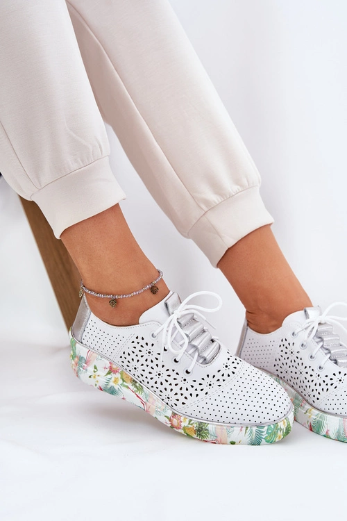 Skórzane Półbuty Damskie Na Koturnie Artiker 56C1799 Biało-Srebrne