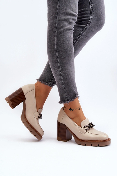 Czółenka Na Masywnym Słupku Z Ozdobą Beżowe Oradna