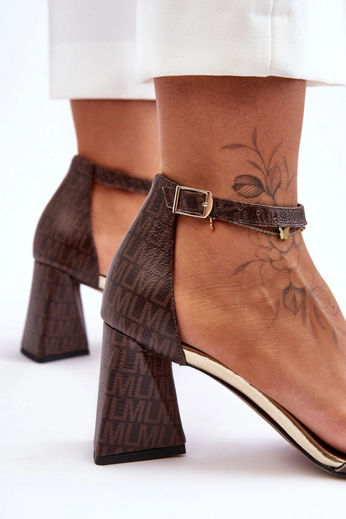 Skórzane Sandały Na Trójkątnym Obcasie Laura Messi 2595 Brązowe