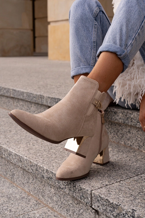 Botki Damskie Na Słupku Zapinane Na Zamek Eko Zamszowe Jasnobeżowe Bonucci