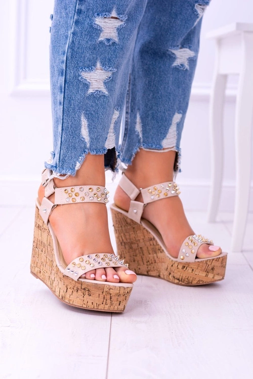 Lu Boo Beżowe Damskie Sandały Na Koturnie Ćwieki Valeria