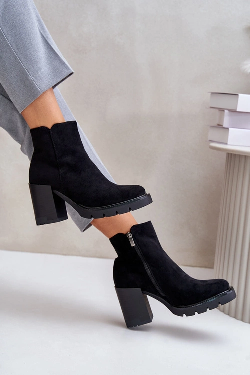 Eko Zamszowe Botki Na Słupku Czarne Cediona