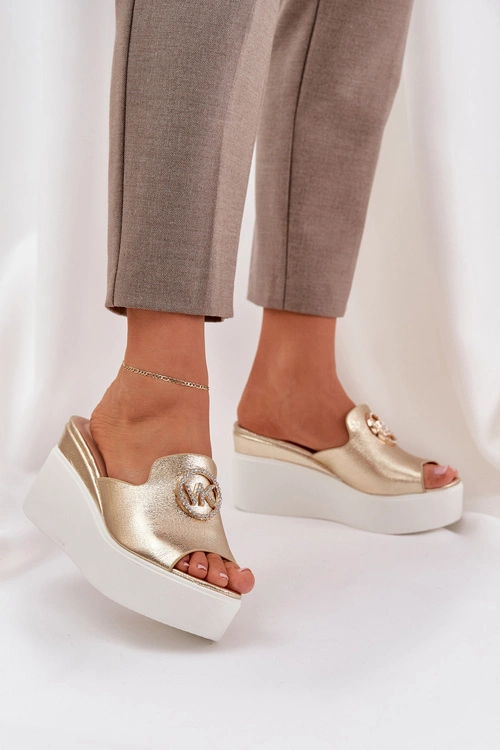 Klapki Na Platformie I Koturnie Z Ozdobą Złote Nanessia