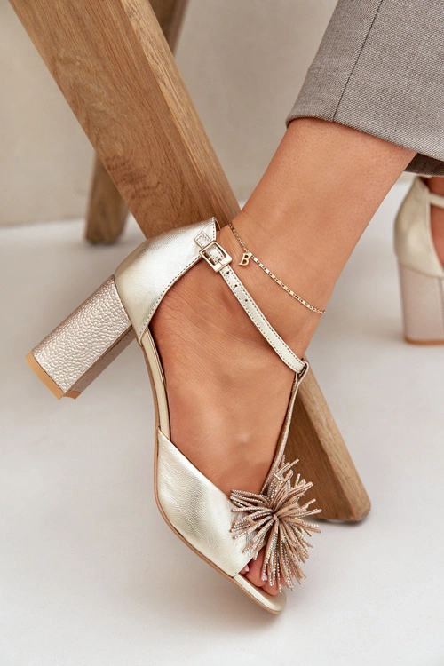 Sandały Skórzane Na Słupku Z Ozdobą Laura Messi 2758 Złote