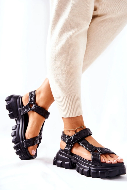 Skórzane Sandałki Na Platformie Czarne Promissy