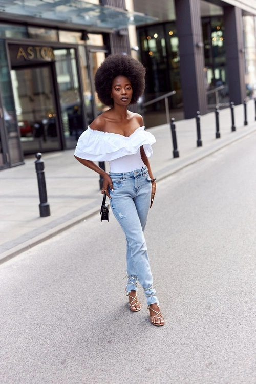 Wiązane Sandały Na Szpilce Z Kwadratowym Noskiem Złote Runway