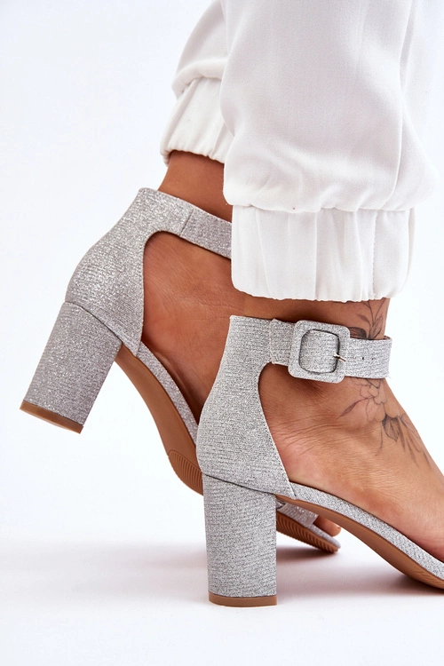 Błyszczące Sandałki Na Obcasie Srebrne Maxim