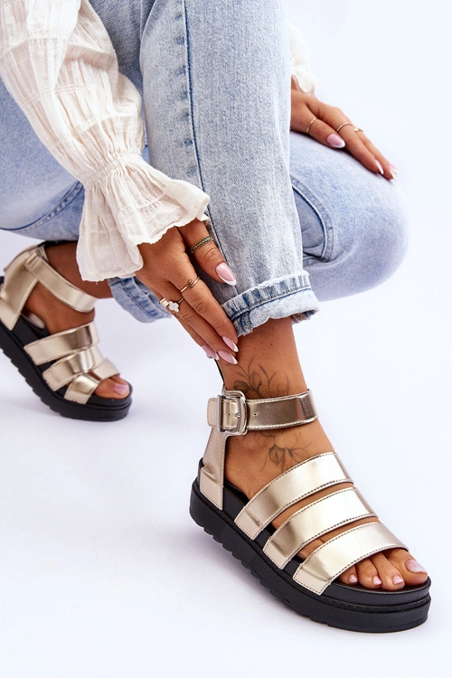 Sandałki Na Masywnej Platformie Złote Lisbona