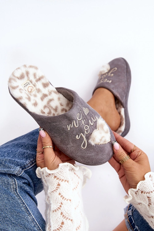 Błyszczące Kapcie Damskie Szare Geraja