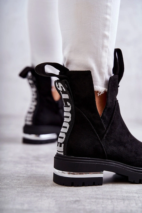 Zamszowe Botki Z Wycięciami Czarne Elvera