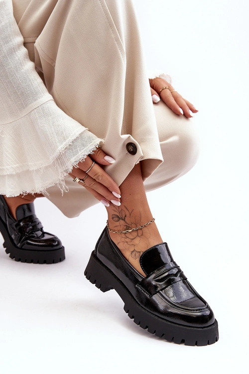 Lakierowane Półbuty Loafersy Na Płaskim Obcasie Czarne Jannah