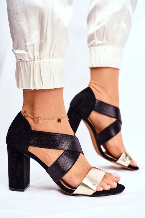 Eleganckie Wsuwane Sandały Na Słupku Czarno-Złote Varina