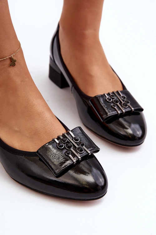 Lakierowane Czółenka Na Klocku Czarne Ilvanna