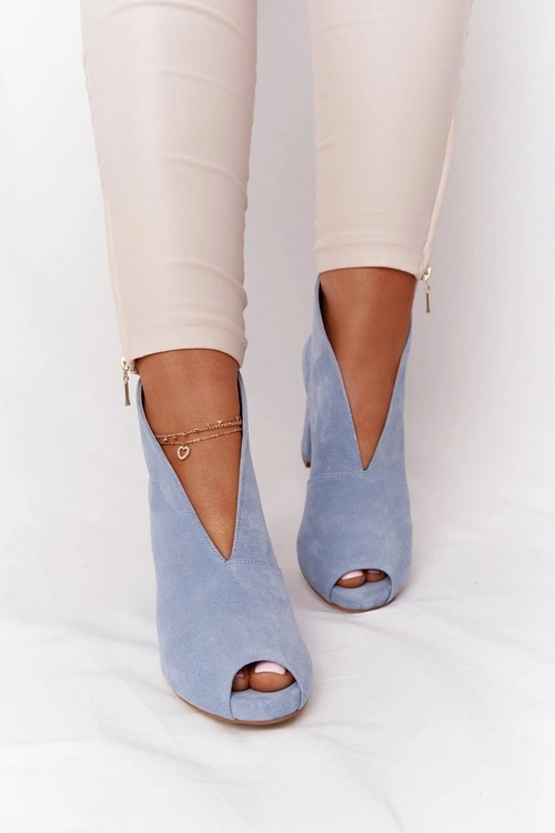 Zamszowe Botki Na Słupku Z Wycięciem Exquisite 1243 Błękitne