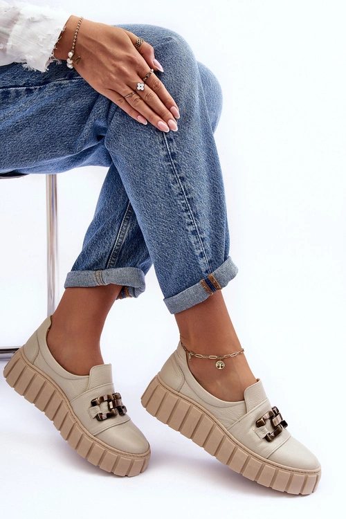 Skórzane Półbuty Damskie Na Platformie Z Ozdobą Beżowe Lewski 3398