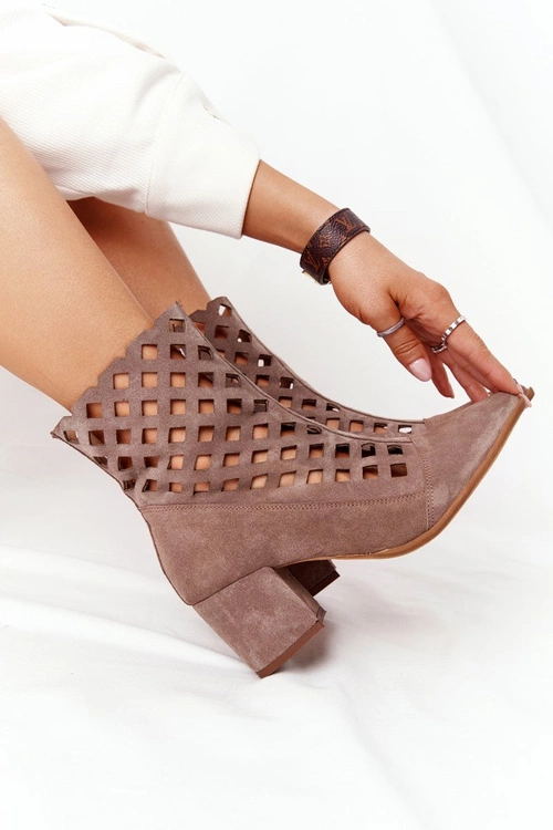Zamszowe Ażurowe Botki Na Obcasie Nicole 2638 Brązowe