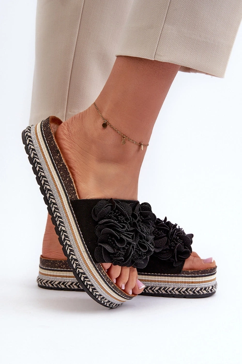 Klapki Damskie Na Platformie Ozdobione Kwiatkami Czarne Nodina