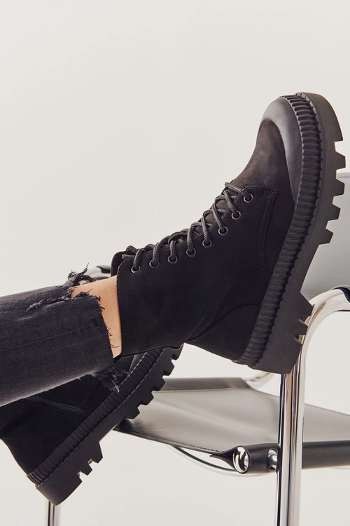 Zamszowe Trapery Na Platformie Czarne Here I Am