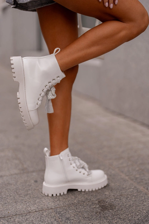 Botki Damskie Z Kokardą Białe Ocenttia