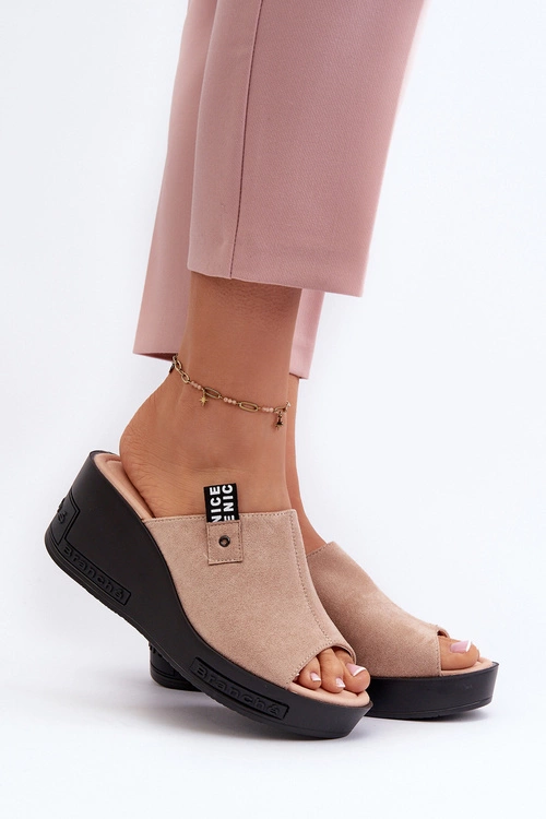 Klapki Damskie Na Koturnie Beżowe Vleni