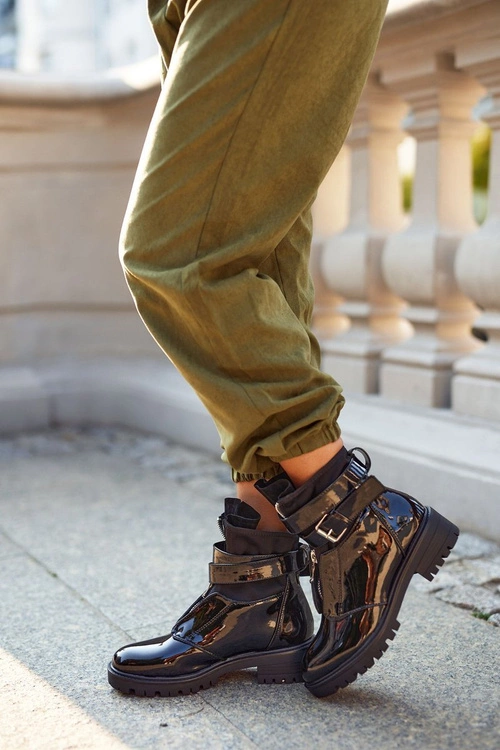 Botki Damskie z paskiem Lakierowane Czarne Joyce