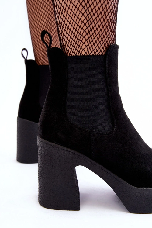 Zamszowe Botki Na Masywnym Słupku Czarne Sunilda