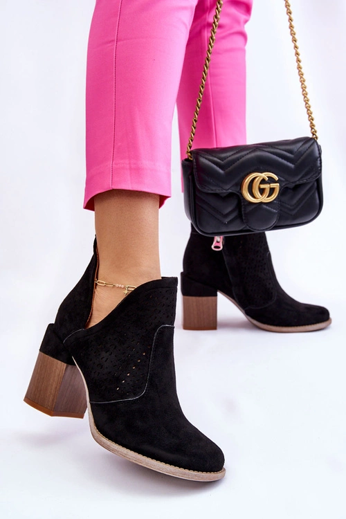 Zamszowe Botki Z Wycięciem Czarne Layne