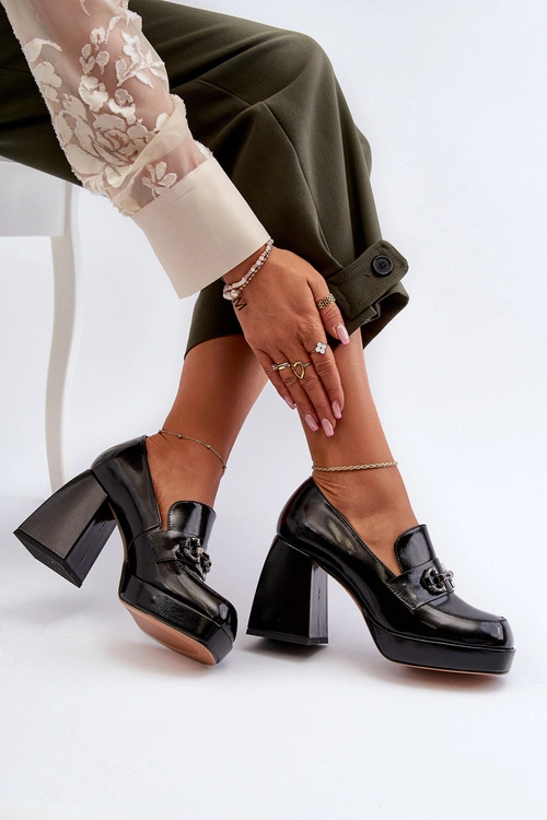 Półbuty Lakierowane Damskie Na Słupku Czarne D&A MR38-906