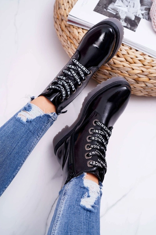 Botki Damskie Płaski Obcas Glany Lakierowane Czarne Sergio Leone TR726