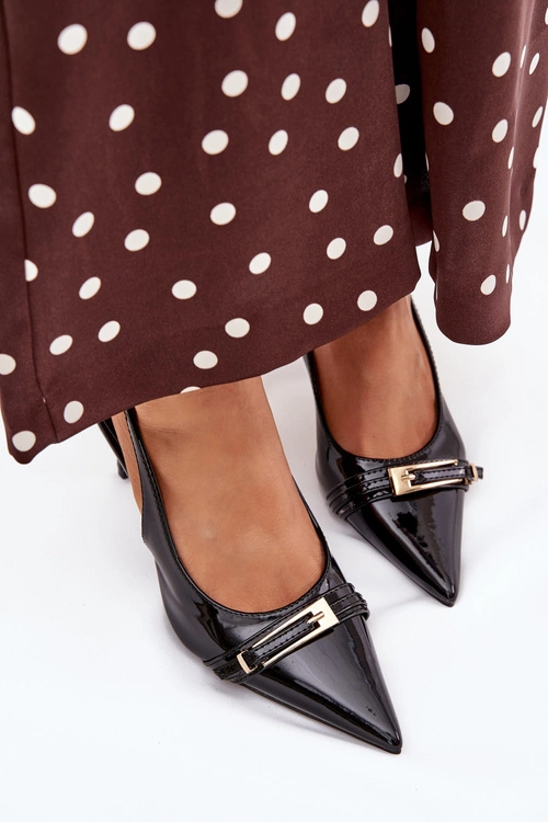 Lakierowane Czółenka Na Szpilce Ze Złotą Klamrą Czarne Vivae