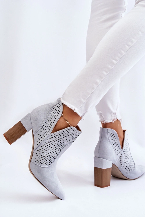 Modne Zamszowe Ażurowe Botki Na Obcasie Szare Genevi