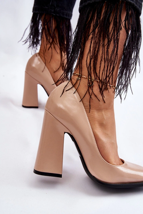 Modne Lakierowane Czółenka Na Słupku Nude Mysterious