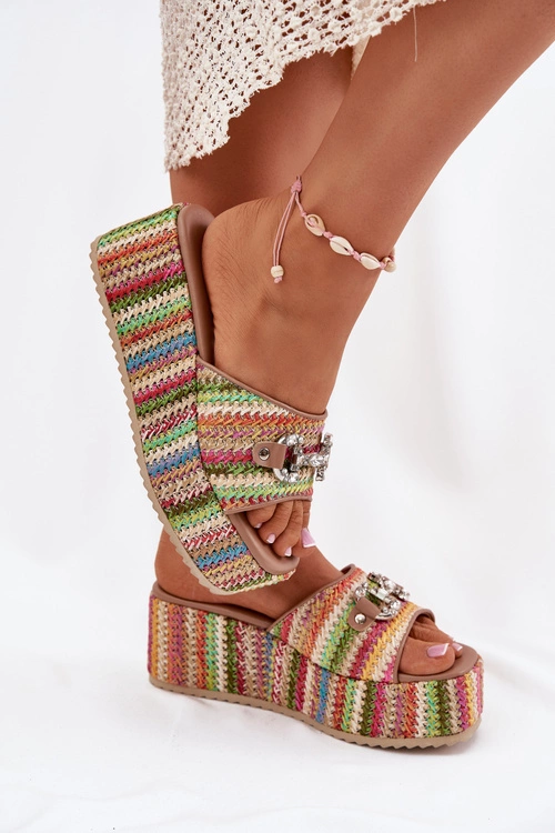 Klapki Damskie Na Koturnie Z Plecionką I Ozdobą Multikolor Isolene