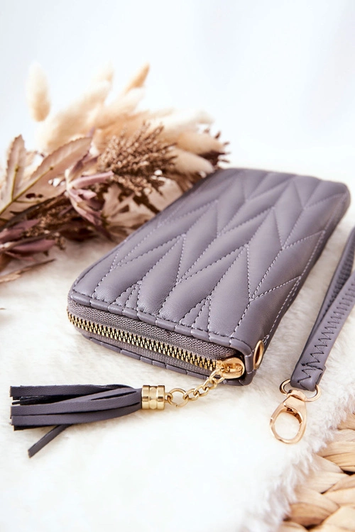 Duży Portfel Pikowany Na Suwak Z Paseczkiem Szary