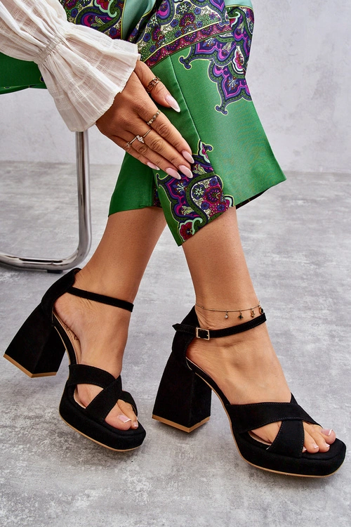 Damskie Zamszowe Sandały Na Obcasie Lewski Shoes 3221 Czarne