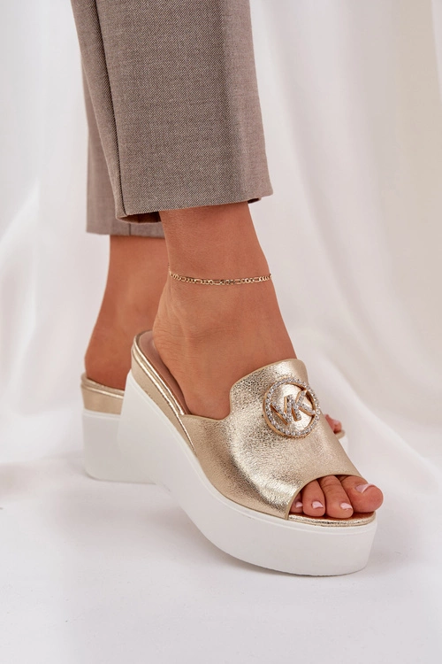 Klapki Na Platformie I Koturnie Z Ozdobą Złote Nanessia