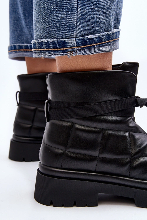 Damskie Botki Z Pikowaniem I Wiązaniem Czarne Bizzanti