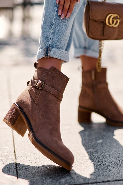 Zamszowe Botki Z Klamrą Brązowe Neste