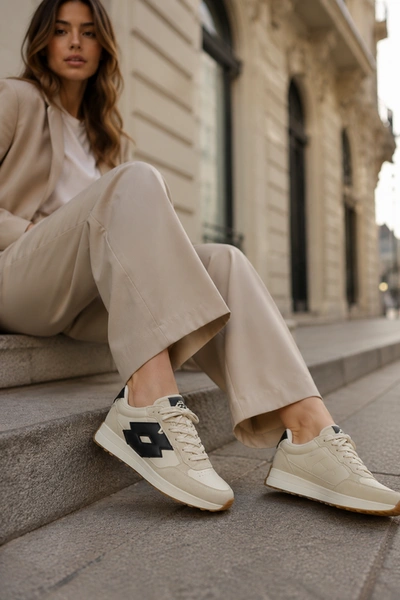 Sneakersy Damskie LOTTO 2401930U CALENTO Zgaszona Biel