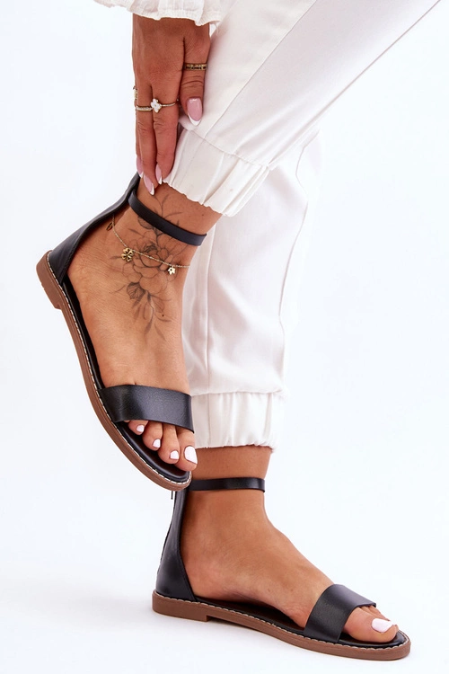 Skórzane Płaskie Sandały Na Zamek Czarne Millou